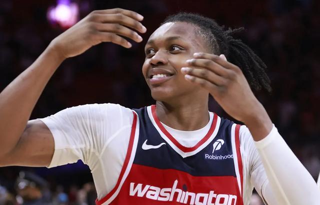 开云服务-正负值创历史新低 奇才的卡灵顿上演“伤仲永”